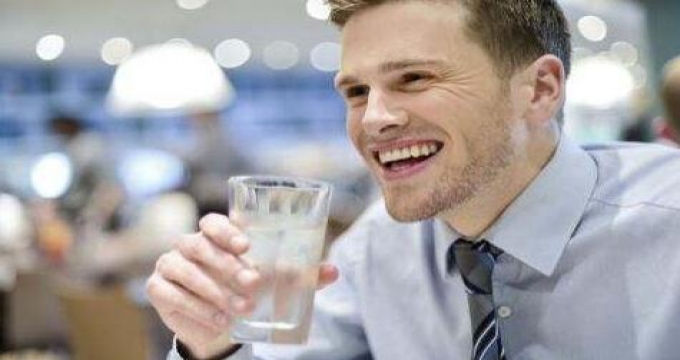 喝水也会胖，是真的吗？